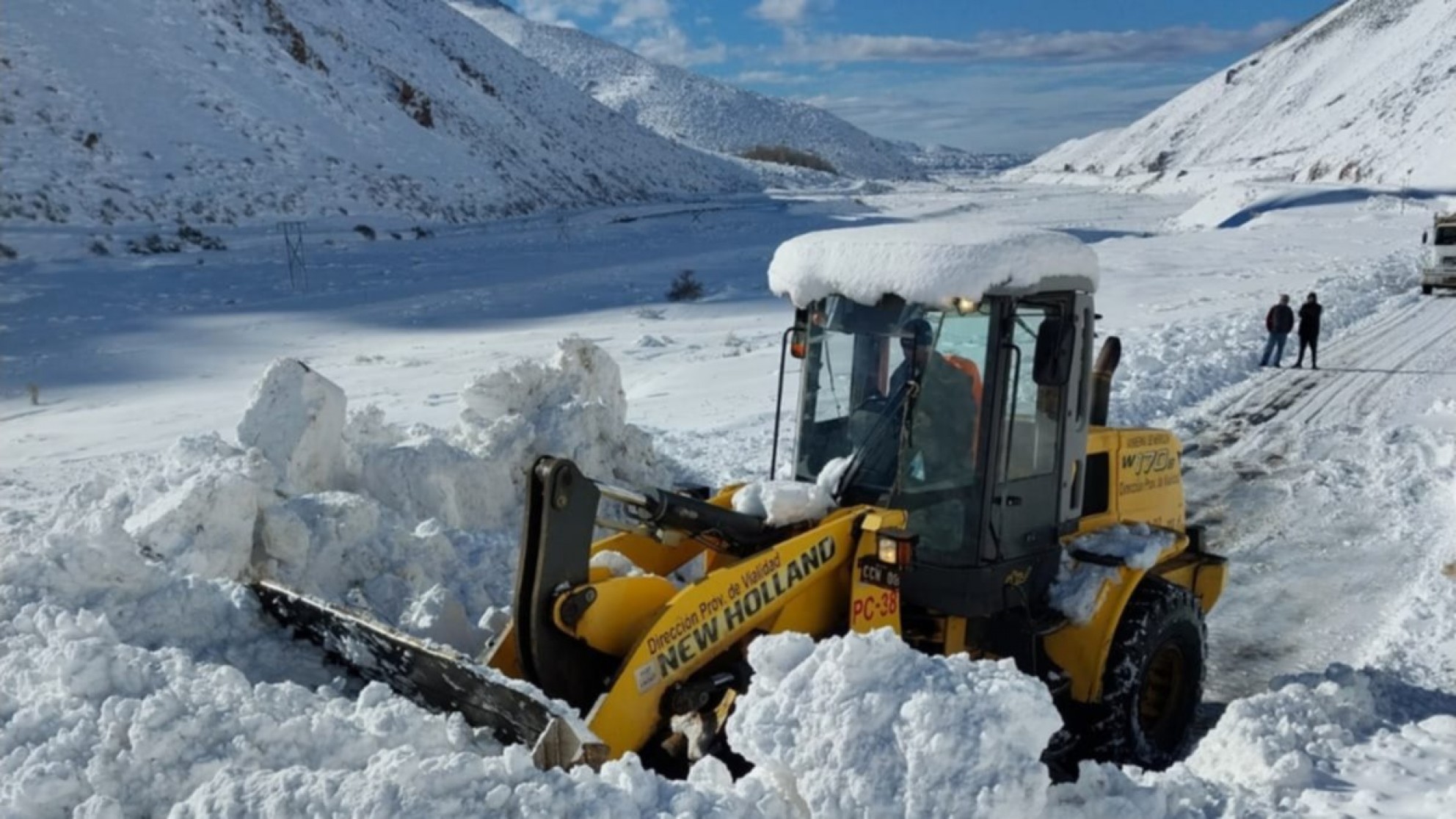Varias rutas están inhabilitadas por temporal de nieve en Mendoza